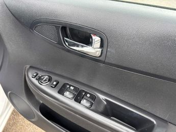 Hyundai i20 1.4 Active Hatchback 5dr Petrol Auto Euro 5 (100 ps)