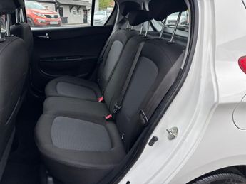 Hyundai i20 1.4 Active Hatchback 5dr Petrol Auto Euro 5 (100 ps)