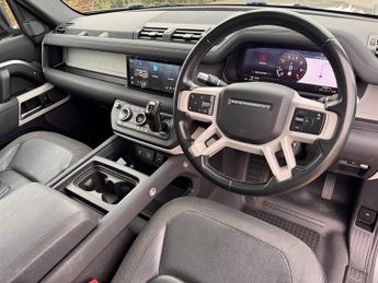 Land Rover Defender 110 SE
