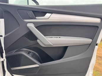 Audi Q5 TFSI E S LINE QUATTRO