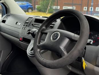Volkswagen Transporter 2.5 TDI T30 Tiptronic L1 H1 4dr