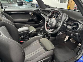 MINI Convertible 2.0 Cooper S Sport Steptronic Euro 6 (s/s) 2dr