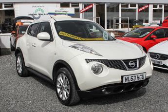 Nissan Juke 1.6 Tekna SUV 5dr Petrol CVT Euro 5 (117 ps)