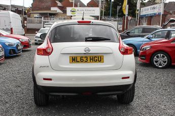 Nissan Juke 1.6 Tekna SUV 5dr Petrol CVT Euro 5 (117 ps)