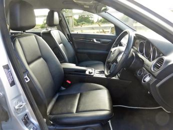 Mercedes C220 2.1 CDI BLUEEFFICIENCY EXECUTIVE SE AUTOMATIC