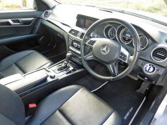 Mercedes C220 2.1 CDI BLUEEFFICIENCY EXECUTIVE SE AUTOMATIC