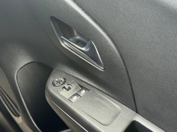 Vauxhall Corsa 1.2 SE Premium Hatchback 5dr Petrol Manual Euro 6 (75 ps)