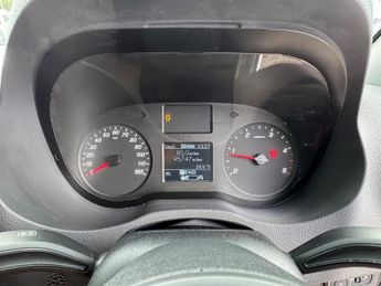 Mercedes Sprinter 2.0 315 CDI Progressive Panel Van 5dr Diesel G-Tronic RWD L3 H2 