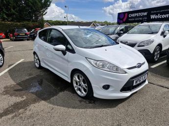 Ford Fiesta 1.6 Zetec S Hatchback 3dr Petrol Manual (134 g/km, 118 bhp)