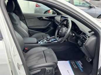 Audi A4 Avant 2.0 TFSI 35 Black Edition Estate 5dr Petrol S Tronic Euro 6 (s/s