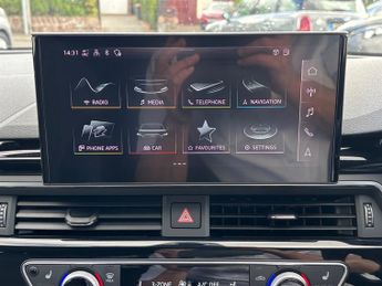 Audi A4 Avant 2.0 TFSI 35 Black Edition Estate 5dr Petrol S Tronic Euro 6 (s/s