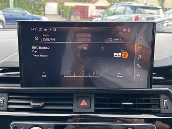 Audi A4 Avant 2.0 TFSI 35 Black Edition Estate 5dr Petrol S Tronic Euro 6 (s/s