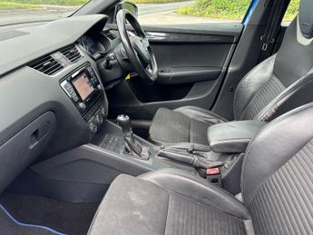 Skoda Octavia 2.0 TDI vRS Hatchback 5dr Diesel DSG Euro 5 (s/s) (184 ps)