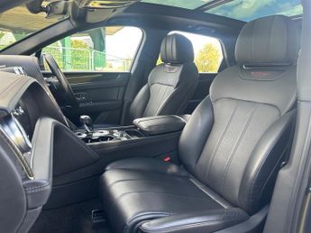 Bentley Bentayga V8