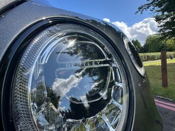 Bentley Bentayga V8