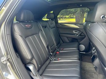 Bentley Bentayga V8
