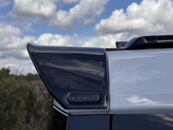 Land Rover Defender 90 D250 HARD TOP MODIFIED BY URBAN AUTOMOTIVE VAT Q 5 SEATS