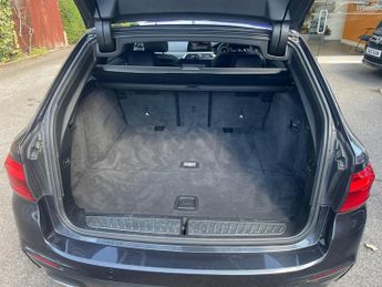 BMW 530d 3.0 M Sport Touring 5dr Diesel Auto xDrive Euro 6 (s/s) (265 ps)