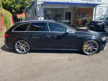 Audi RS4 Avant 4.2 FSI V8 Estate 5dr Petrol S Tronic quattro Euro 5 (450 ps)