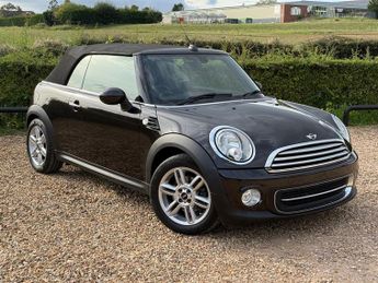MINI Convertible 1.6 Cooper 2dr Petrol Auto Euro 6 (122 ps)