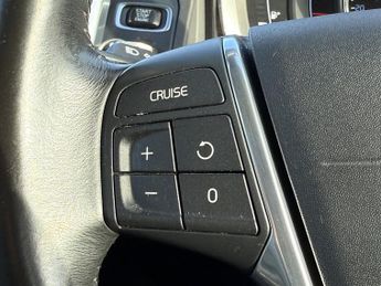 Volvo XC60 2.0 D4 SE Lux Nav SUV 5dr Diesel Auto Euro 6 (s/s) (190 ps)