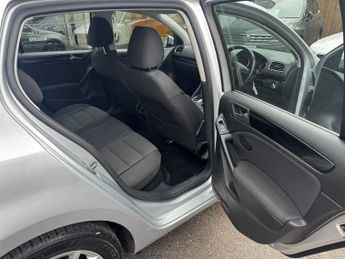 Volkswagen Golf 1.6 TDI Match Hatchback 5dr Diesel DSG Euro 5 (105 ps)