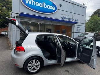 Volkswagen Golf 1.6 TDI Match Hatchback 5dr Diesel DSG Euro 5 (105 ps)