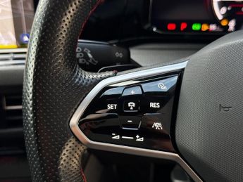 Volkswagen Golf 2.0 TSI GTI DSG Euro 6 (s/s) 5dr