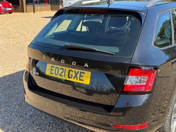 Skoda Fabia 1.0 TSI SE Drive Estate 5dr Petrol Manual Euro 6 (s/s) (95 ps)