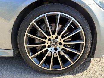 Mercedes C300 AMG LINE PREMIUM PLUS