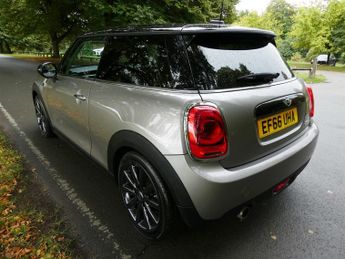 MINI Hatch 1.5 Cooper Hatchback 3dr Petrol Auto Euro 6 (s/s) (136 ps)