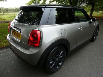 MINI Hatch 1.5 Cooper Hatchback 3dr Petrol Auto Euro 6 (s/s) (136 ps)