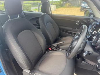 MINI Hatch 1.5 Cooper Classic Hatchback 3dr Petrol Manual Euro 6 (s/s) (136