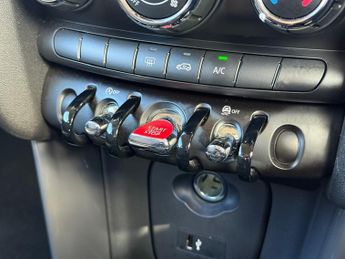 MINI Hatch 1.5 Cooper Classic Hatchback 3dr Petrol Manual Euro 6 (s/s) (136