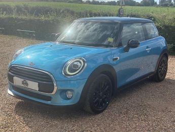MINI Hatch 1.5 Cooper Classic Hatchback 3dr Petrol Manual Euro 6 (s/s) (136