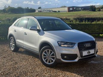 Audi Q3 2.0 TFSI SE SUV 5dr Petrol S Tronic quattro Euro 5 (s/s) (211 ps