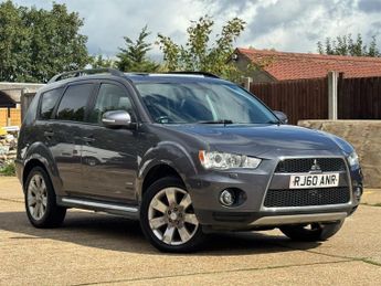 Mitsubishi Outlander MITSUBISHI OUTLANDER DI-D GX 4 2.2L DIESEL AUTOMATIC, 5 SEATER, 