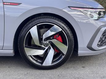 Volkswagen Golf GTI TSI DSG