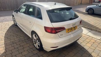 Audi A3 1.5 TFSI CoD 35 S line Sportback 5dr Petrol S Tronic Euro 6 (s/s