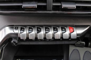 Peugeot 3008 1.6 13.2kWh GT SUV 5dr Petrol Plug-in Hybrid e-EAT 4WD Euro 6 (s