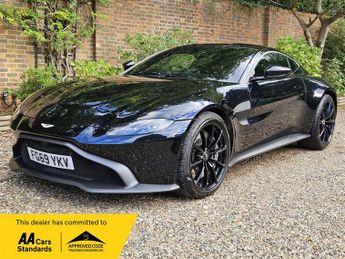 Aston Martin Vantage V8