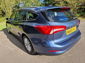 Ford Focus TITANIUM