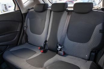 Renault Captur 1.5 dCi ENERGY Dynamique S Nav SUV 5dr Diesel Auto Euro 6 (s/s) 