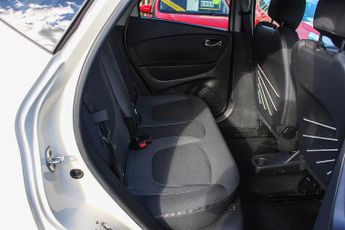 Renault Captur 1.5 dCi ENERGY Dynamique S Nav SUV 5dr Diesel Auto Euro 6 (s/s) 