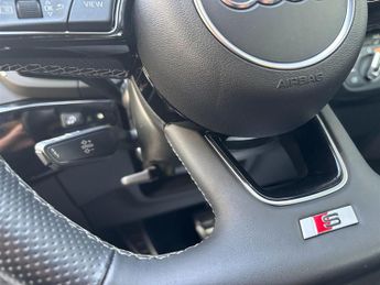 Audi A4 2.0 TDI 35 Black Edition S Tronic Euro 6 (s/s) 4dr