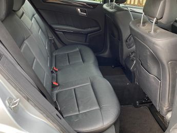 Mercedes E350 3.0 CDI V6 BlueEfficiency Avantgarde Estate 5dr Diesel G-Tronic 