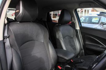 Nissan Juke 1.6 Bose Personal Edition SUV 5dr Petrol XTRON Euro 6 (112 ps)