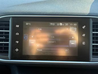 Peugeot 308 SW 1.2 PureTech Allure Estate 5dr Petrol EAT Euro 6 (s/s) (130 ps)