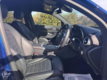 Mercedes GLC300d 4MATIC AMG LINE PREMIUM