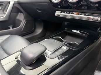 Mercedes CLA180 1.3 AMG Line (Premium Plus 2) Coupe 7G-DCT Euro 6 (s/s) 4dr